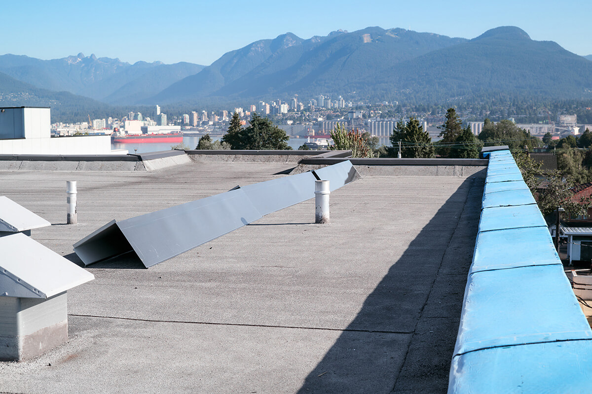 Roof metal flashing or coping installation