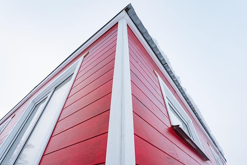 vivid architectural detail highlighted